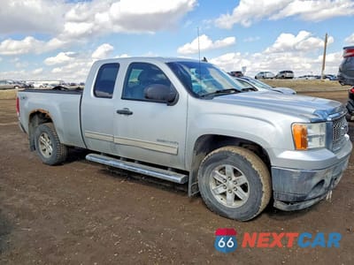 Czwarte zdjęcie samochodu z boku: 2011 GMC SIERRA K1500 SLE VIN:1GTR2VE37BZ432763 - miniatura