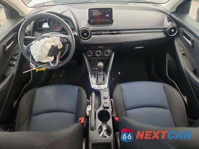 Zdjęcie 8 z 12 samochodu: 2020 TOYOTA YARIS LE VIN:3MYDLBYV1LY708368 - miniatura