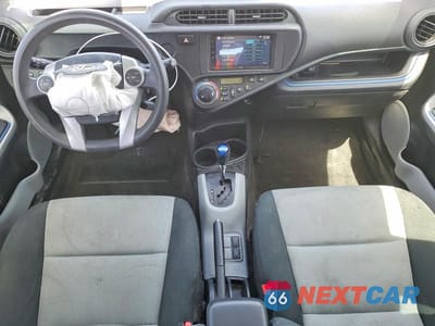Zdjęcie 8 z 12 samochodu: 2013 TOYOTA PRIUS C VIN:JTDKDTB30D1529759 - miniatura