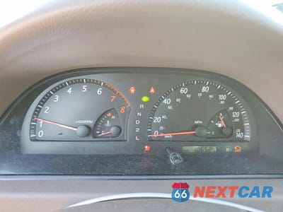Zdjęcie 9 z 12 samochodu: 2003 TOYOTA CAMRY LE VIN:4T1BE32K83U784382 - miniatura