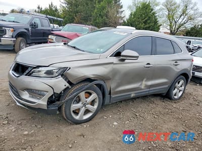 2016 LINCOLN MKC PREMIERE 5LMCJ1D91GUJ11631 - główne zdjęcie licytacji z USA - miniatura
