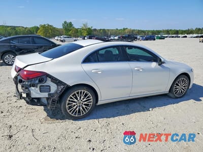 Trzecie zdjęcie samochodu z tyłu: 2025 MERCEDES-BENZ CLA 250 VIN:W1K5J4GB0SN554023 - miniatura