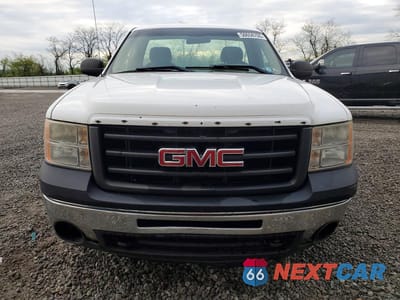 Piąte zdjęcie samochodu w środku: 2011 GMC SIERRA K1500 VIN:1GTN2TEA0BZ268824 - miniatura