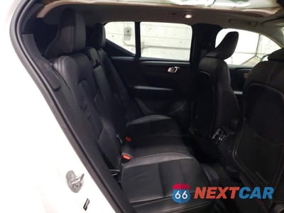Zdjęcie 11 z 12 samochodu: 2024 VOLVO XC40 ULTIMATE VIN:YV4L12UM2R2214604 - miniatura