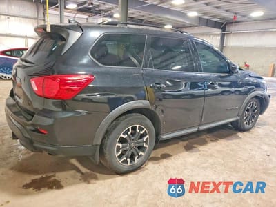 Trzecie zdjęcie samochodu z tyłu: 2019 NISSAN PATHFINDER SV VIN:5N1DR2MM4KC629645 - miniatura