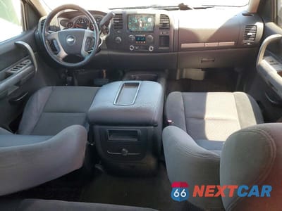 Zdjęcie 8 z 13 samochodu: 2008 CHEVROLET SILVERADO K1500 VIN:2GCEK13M481127712 - miniatura