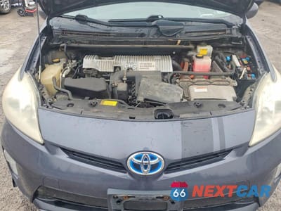 Zdjęcie 11 z 12 samochodu: 2012 TOYOTA PRIUS TWO VIN:JTDKN3DU8C1536556 - miniatura