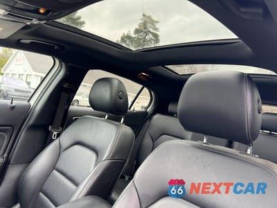 Zdjęcie 9 z 10 samochodu: 2019 MERCEDES-BENZ GLA 250 4MATIC VIN:WDCTG4GB0KU004823 - miniatura