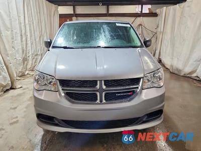 Piąte zdjęcie samochodu w środku: 2018 DODGE GRAND CARAVAN SE VIN:2C4RDGBGXJR133922 - miniatura