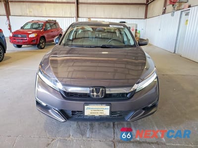 Piąte zdjęcie samochodu w środku: 2018 HONDA CLARITY VIN:JHMZC5F12JC011303 - miniatura