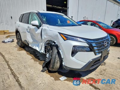 Czwarte zdjęcie samochodu z boku: 2026 NISSAN ROGUE SV VIN:5N1BT3BB2TC735075 - miniatura