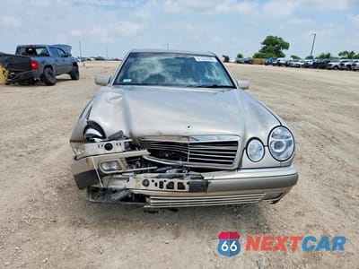 Piąte zdjęcie samochodu w środku: 1997 MERCEDES-BENZ E 420 VIN:WDBJF72F8VA316324 - miniatura