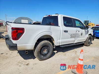 Trzecie zdjęcie samochodu z tyłu: 2025 FORD F150 POLICE RESPONDER VIN:1FTFW1P85SKD25261 - miniatura