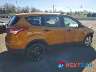Trzecie zdjęcie samochodu z tyłu: 2016 FORD ESCAPE S VIN:1FMCU0F70GUA53883 - miniatura