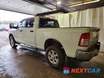 Drugie zdjęcie samochodu z przodu: 2024 RAM 2500 BIG HORN VIN:3C6UR5DJ4RG192921 - miniatura
