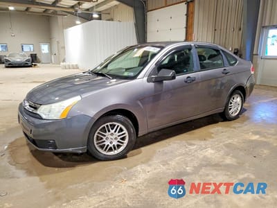 2010 FORD FOCUS SE 1FAHP3FNXAW237649 - główne zdjęcie licytacji z USA - miniatura