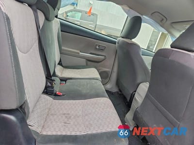Zdjęcie 10 z 12 samochodu: 2015 TOYOTA PRIUS V TWO VIN:JTDZN3EUXFJ031751 - miniatura