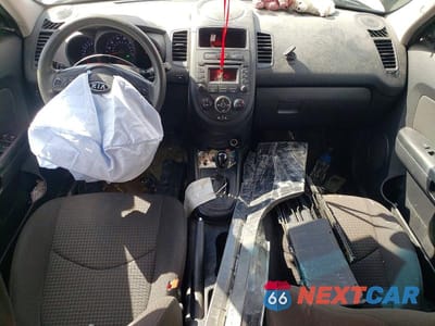 Zdjęcie 8 z 11 samochodu: 2012 KIA SOUL BASE VIN:KNDJT2A54C7422687 - miniatura