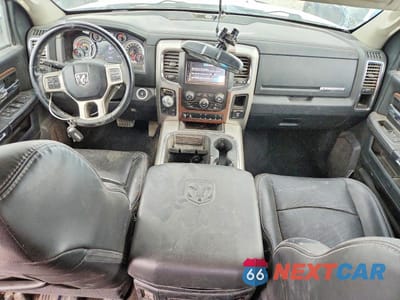 Zdjęcie 8 z 13 samochodu: 2016 RAM 1500 LARAMIE VIN:1C6RR7NT7GS151898 - miniatura