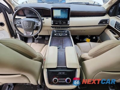 Zdjęcie 8 z 14 samochodu: 2019 LINCOLN NAVIGATOR RESERVE VIN:5LMJJ2LT9KEL11458 - miniatura