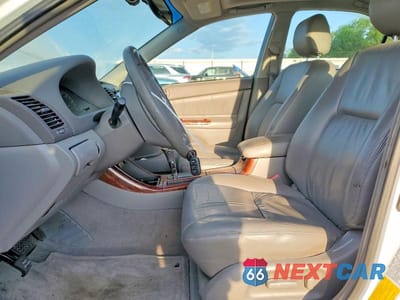 Zdjęcie 7 z 12 samochodu: 2002 TOYOTA CAMRY XLE V6 VIN:JTDBF30K720001725 - miniatura