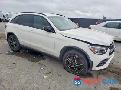 Czwarte zdjęcie samochodu z boku: 2020 MERCEDES-BENZ GLC 300 4MATIC VIN:W1N0G8EB0LF825258 - miniatura