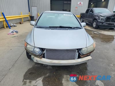 Piąte zdjęcie samochodu w środku: 2008 HONDA CIVIC LX VIN:2HGFG12678H561432 - miniatura