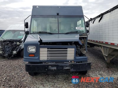 Piąte zdjęcie samochodu w środku: 2020 FORD F59 DELIVERY TRUCK VIN:1F65F5KN8L0A11748 - miniatura