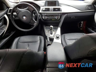 Zdjęcie 8 z 11 samochodu: 2016 BMW 320 XI VIN:WBA8E5G51GNU19889 - miniatura