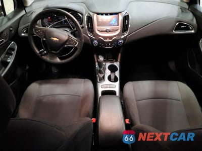 Zdjęcie 8 z 12 samochodu: 2018 CHEVROLET CRUZE LT VIN:3G1BE6SM8JS645673 - miniatura