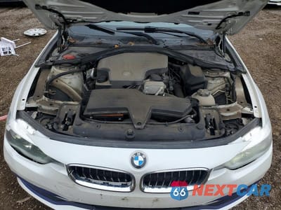 Zdjęcie 11 z 12 samochodu: 2016 BMW 320 XI VIN:WBA8E5G56GNT94505 - miniatura