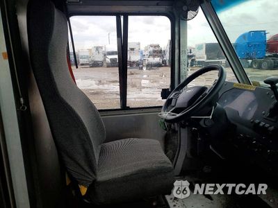 Zdjęcie 7 z 13 samochodu: 2020 FORD F59 DELIVERY VAN VIN:1F65F5KN5L0A06314 - miniatura