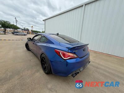 Trzecie zdjęcie samochodu z tyłu: 2016 HYUNDAI GENESIS COUPE 3.8 R-SPEC VIN:KMHHU6KJ0GU136658 - miniatura