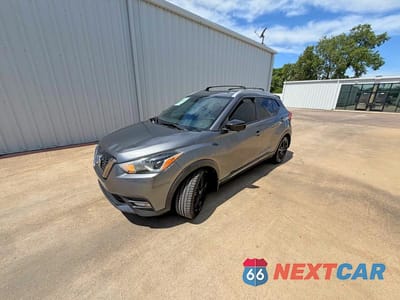 Drugie zdjęcie samochodu z przodu: 2020 NISSAN KICKS SR VIN:3N1CP5DV4LL548539 - miniatura