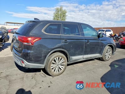 Trzecie zdjęcie samochodu z tyłu: 2020 MITSUBISHI OUTLANDER SE VIN:JA4AD3A39LZ017523 - miniatura