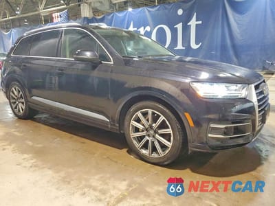 Czwarte zdjęcie samochodu z boku: 2017 AUDI Q7 PRESTIGE VIN:WA1VABF74HD027509 - miniatura