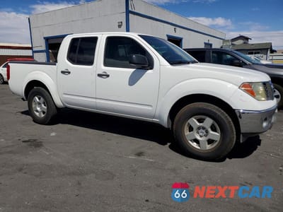 Czwarte zdjęcie samochodu z boku: 2008 NISS FRONTIER SE V6 VIN:1N6AD07U98C412605 - miniatura