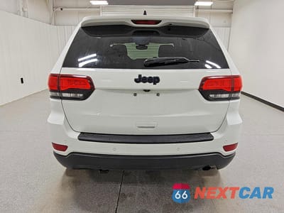 Zdjęcie 6 z 13 samochodu: 2019 JEEP GRAND CHEROKEE LAREDO VIN:1C4RJEAG4KC852124 - miniatura