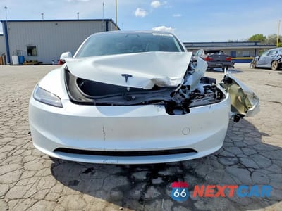Piąte zdjęcie samochodu w środku: 2025 TESLA MODEL 3 VIN:5YJ3E1EA8SF064622 - miniatura