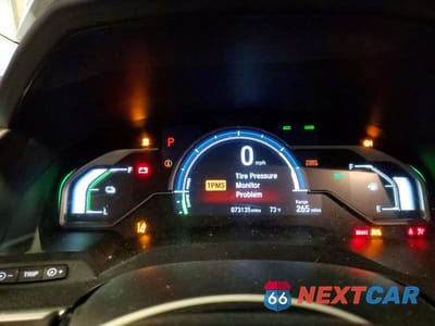 Zdjęcie 9 z 12 samochodu: 2018 HONDA CLARITY VIN:JHMZC5F12JC011303 - miniatura