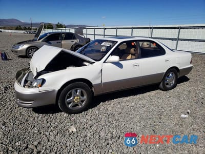 1996 LEXUS ES 300 JT8BF12GXT0146707 - główne zdjęcie licytacji z USA - miniatura