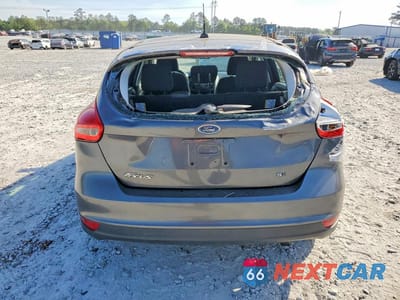 Zdjęcie 6 z 12 samochodu: 2018 FORD FOCUS SE VIN:1FADP3K26JL212307 - miniatura
