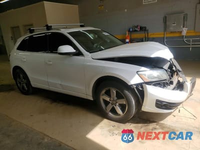 Czwarte zdjęcie samochodu z boku: 2011 AUDI Q5 PREMIUM PLUS VIN:WA1LFAFP3BA113728 - miniatura