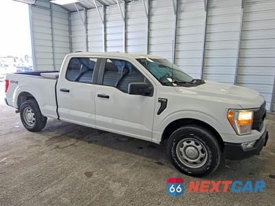 Czwarte zdjęcie samochodu z boku: 2021 FORD F150 SUPERCREW VIN:1FTFW1E56MFB80901 - miniatura