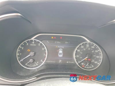 Zdjęcie 9 z 12 samochodu: 2016 NISSAN MAXIMA 3.5 SR VIN:1N4AA6AP8GC403772 - miniatura
