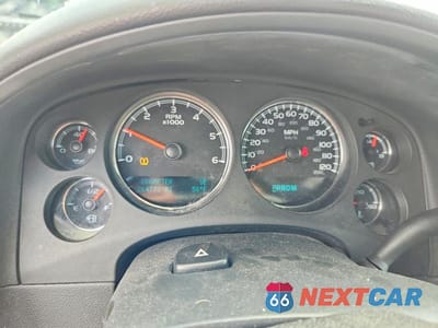 Zdjęcie 9 z 13 samochodu: 2012 CHEVROLET SUBURBAN K1500 LT VIN:1GNSKJE75CR189296 - miniatura