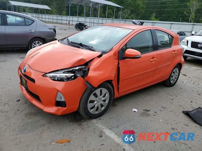 2014 TOYOTA PRIUS C TWO JTDKDTB35E1075090 - główne zdjęcie licytacji z USA - miniatura
