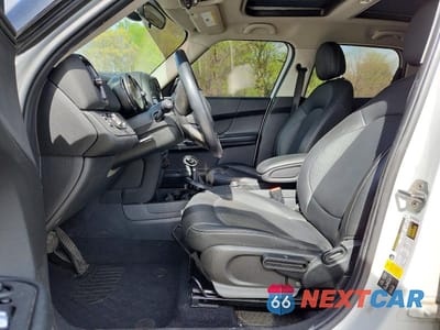 Zdjęcie 7 z 12 samochodu: 2019 MINI COOPER COUNTRYMAN ALL4 VIN:WMZYV5C58K3F57929 - miniatura