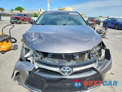 Piąte zdjęcie samochodu w środku: 2016 TOYOTA CAMRY SE VIN:4T1BF1FK3GU124607 - miniatura