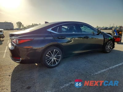 Trzecie zdjęcie samochodu z tyłu: 2022 LEXUS ES 250 BASE VIN:58AD11D18NU008455 - miniatura